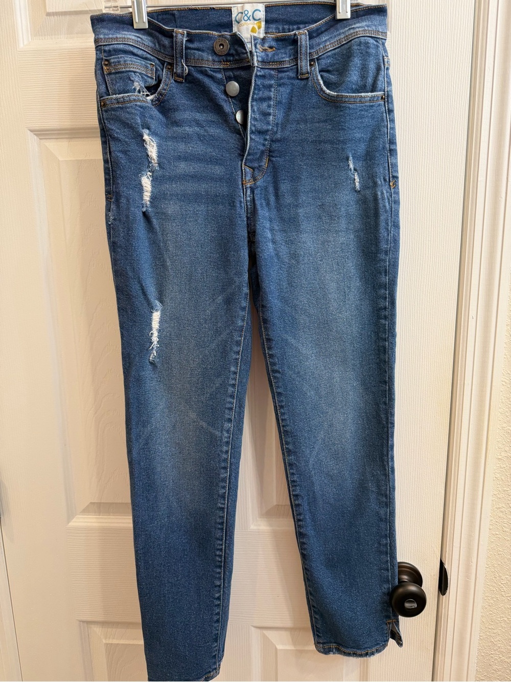 C.C Distressed Blue Ankle Jeans for Women Sz 4